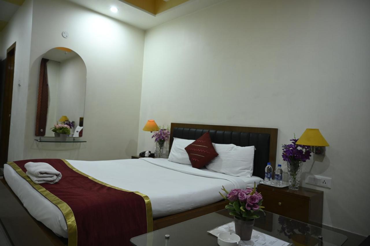 Hotel Dooars Mountain Alipur Duar Екстер'єр фото