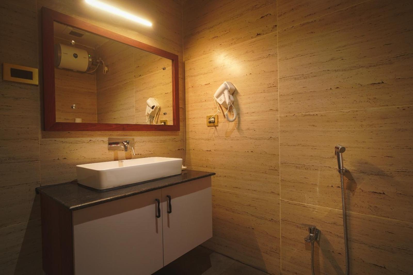 Hotel Dooars Mountain Alipur Duar Екстер'єр фото